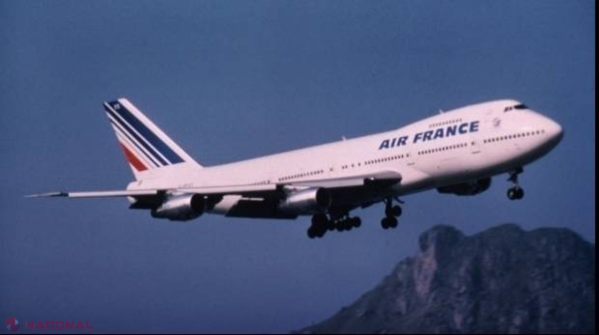 Aterizare de URGENȚĂ a unui avion cu 459 de pasageri la bord 