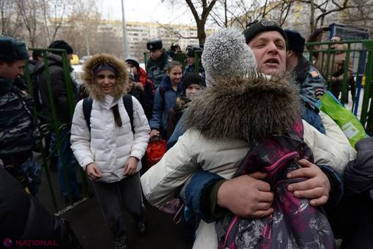 ATAC ARMAT și luare de ostatici la o școală din Moscova
