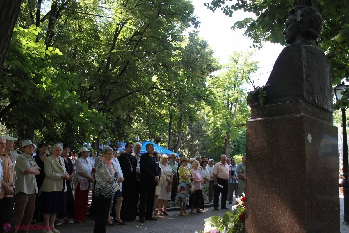 Arcadie Suceveanu: „Eminescu este cel care ne poate aduna în jurul lui sub steagul limbii române”