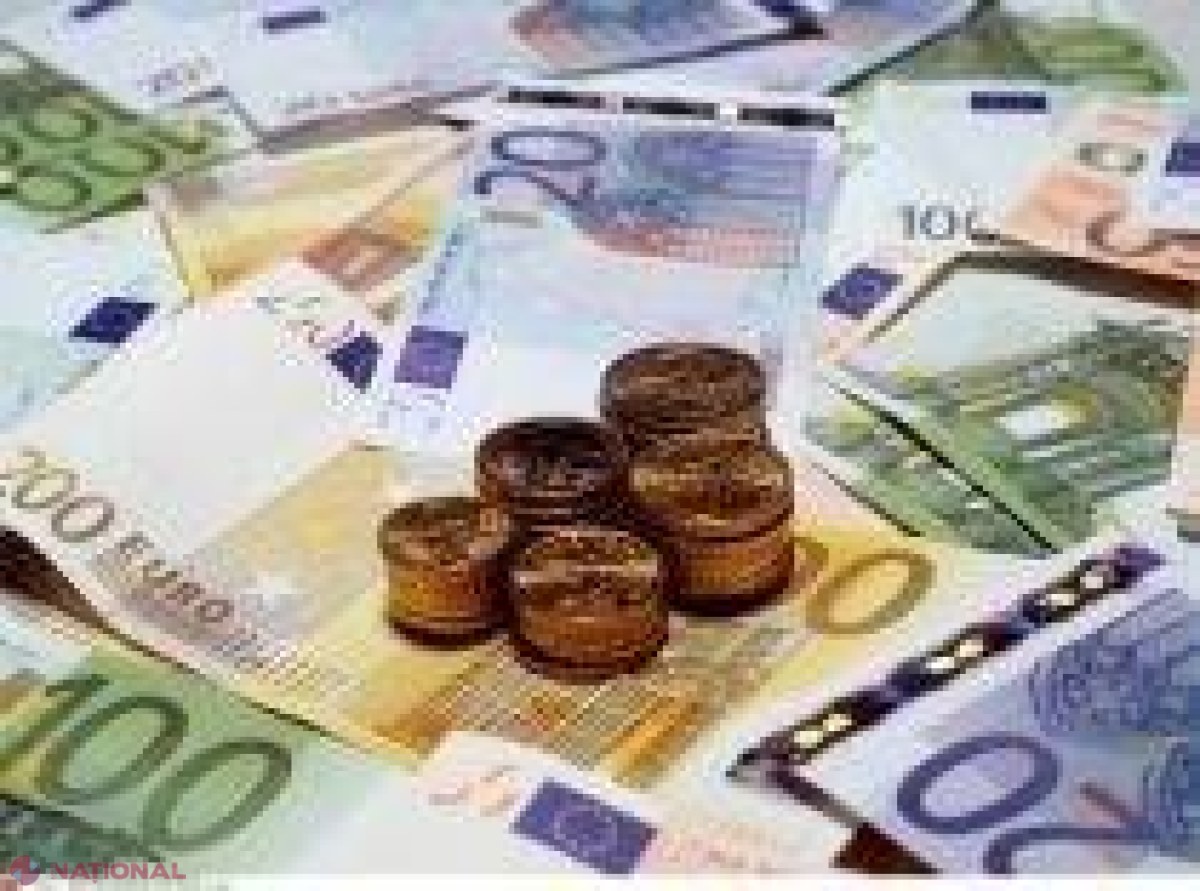 Cursul EURO, în scădere