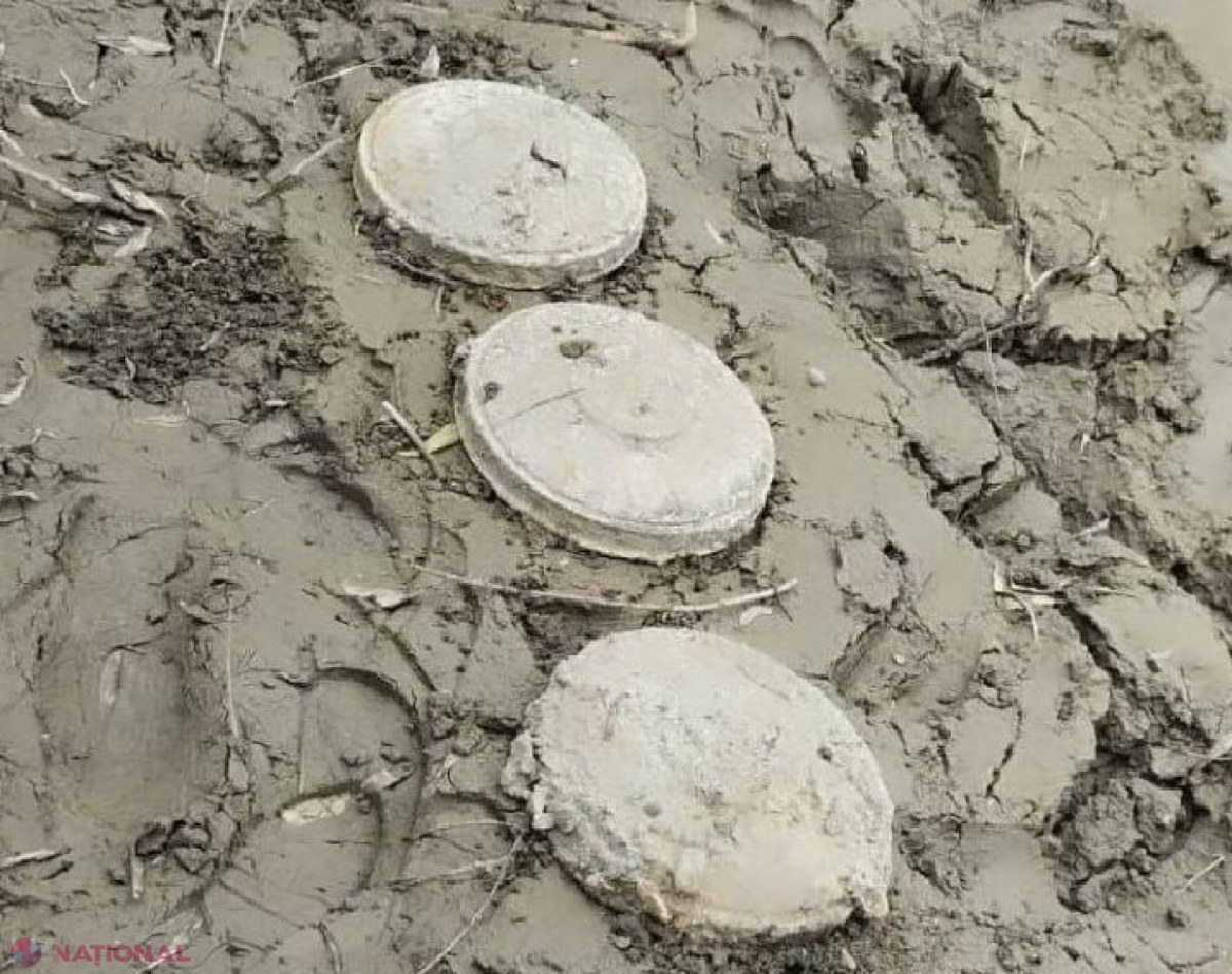Trei MINE antitanc la frontiera R. Moldova cu România. Obiectele explozive au fost ridicate de geniști