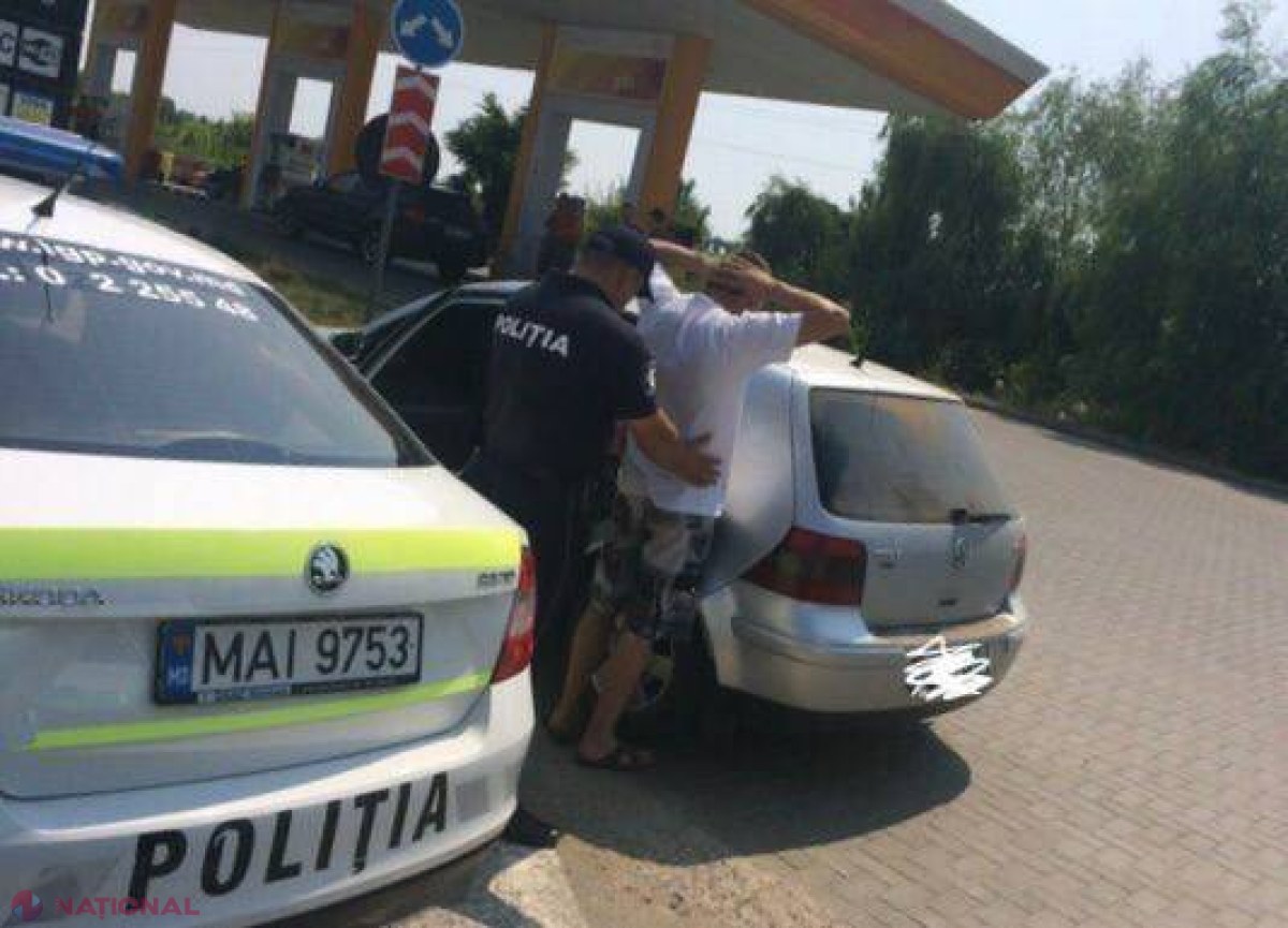 Cu ARMA în trafic: Un bărbat de 51 de ani, AMENINȚAT de un șofer de 23 de ani