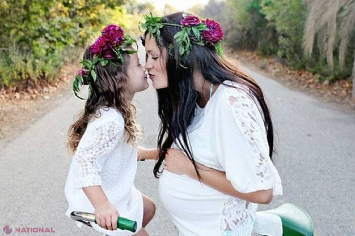 GALERIE FOTO // Mămici şi copiile lor miniaturale