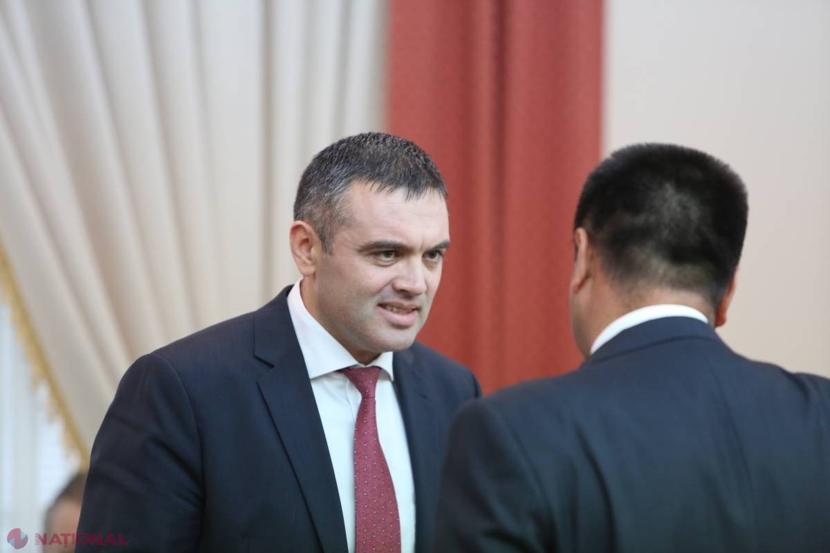 Voronin îi ia APĂRAREA directorului CNA. Să nu fie DEMIS la propunerea PREMIERULUI