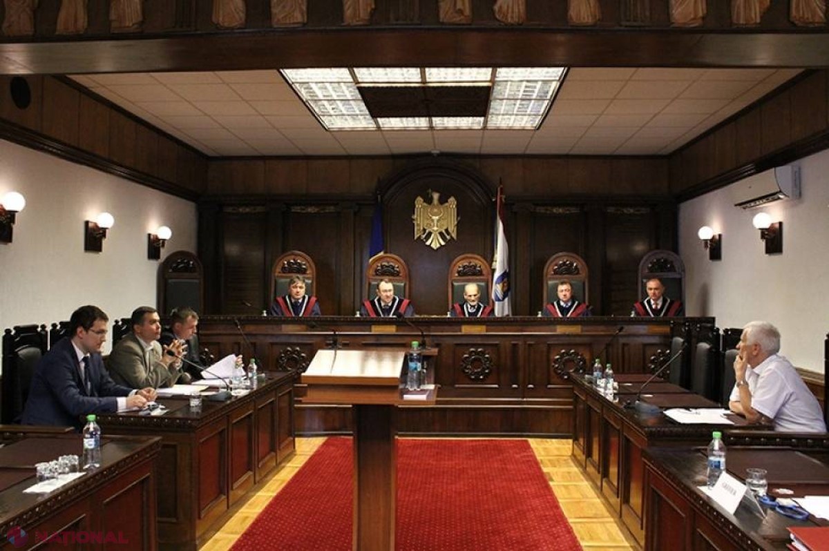 Mandatul judecătorilor Curții Constituționale ar putea fi EXTINS la nouă ani. Cine va numi magistrații și ce SALARII vor avrea
