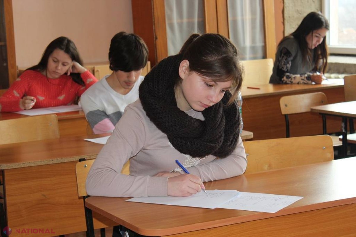 Iată cei mai buni elevi la Istorie! Sunt din Bălți, Ialoveni și Edineț