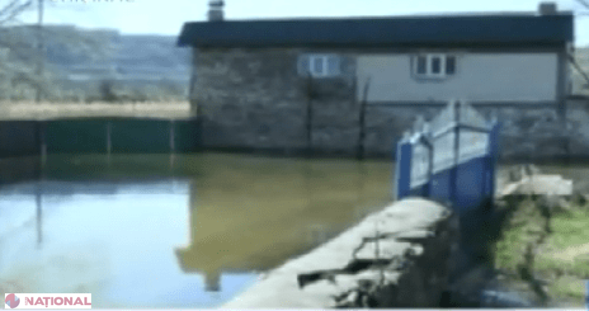 ALERTĂ la Rezina! Nistrul inundă case și drumuri