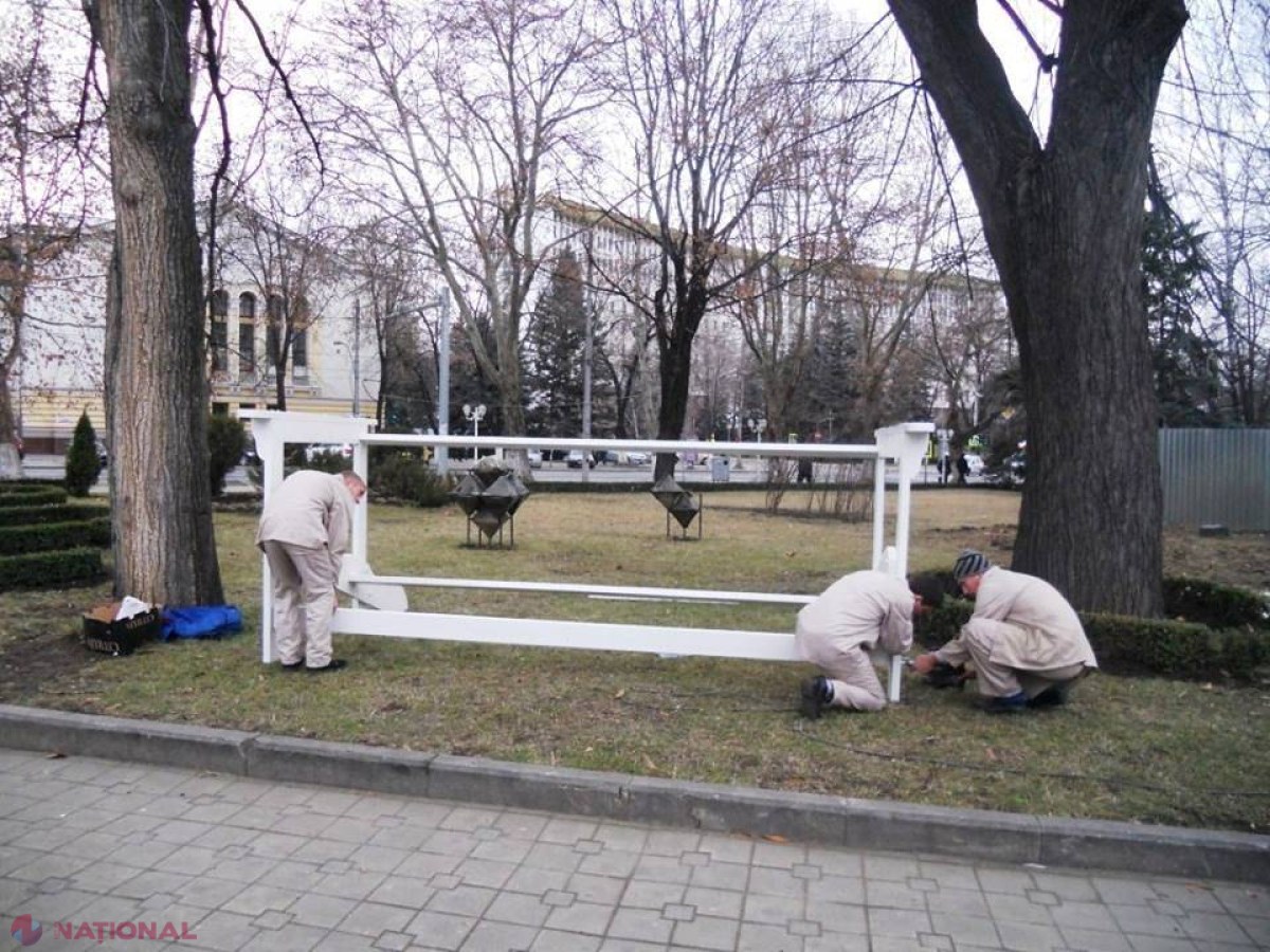  FOTO CADOU pentru Chişinău, în ajun de Crăciun: E alb, URIAŞ şi reprezintă ŞAPTE ceruri!