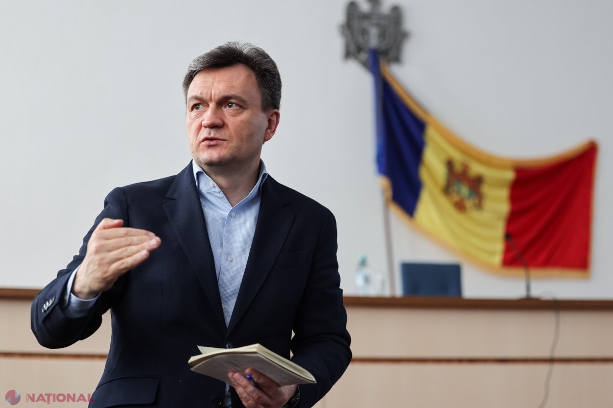 FOTO // Dorin Recean, premierul care își NOTEAZĂ personal problemele enunțate de primarii din R. Moldova. Ce-și doresc aleșii locali din Briceni și sfaturile formulate de prim-ministru