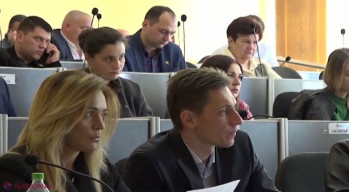 VIDEO // O echipă de jurnaliști susține că a fost intimidată de un fruntaș al „Partidului Nostru” din Bălți. Replica persoanei vizate