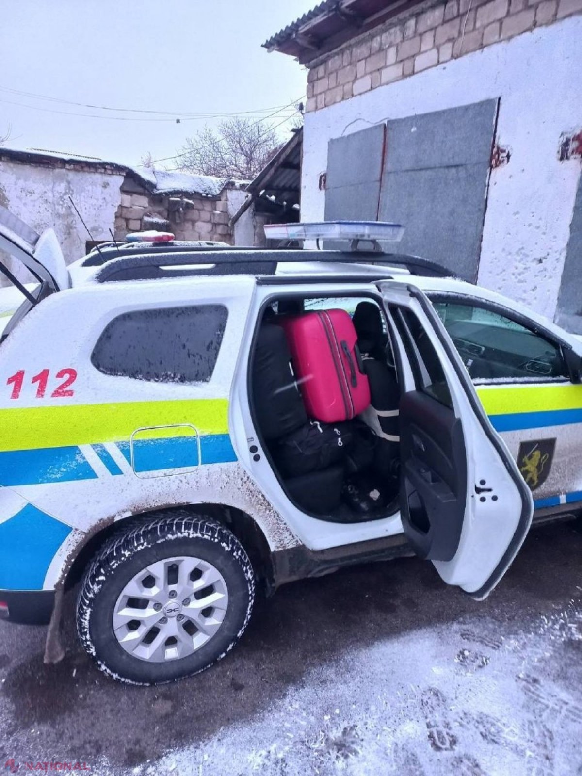 FOTO // Un autocar de pe ruta Kiev - Chișinău, cu 68 de pasageri la bord, s-a răsturnat la Florești: 16 persoane au ajuns la spital