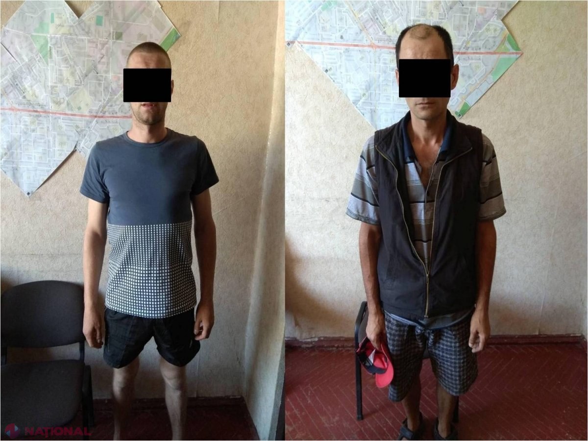 VIDEO // Doi inși spărgeau mașini parcate în Chișinău: Mii de lei din câteva lovituri