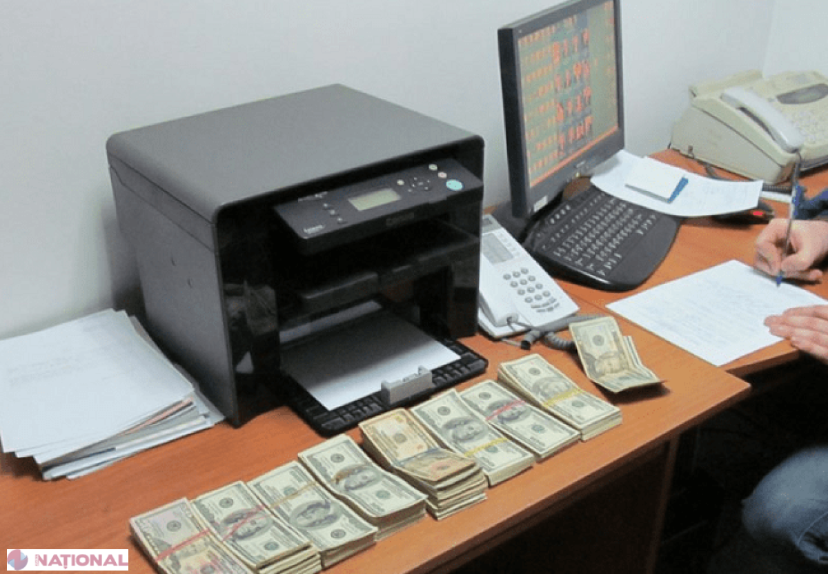 S-a pornit în Dubai cu zeci de mii de dolari, dosiți în SCURTĂ