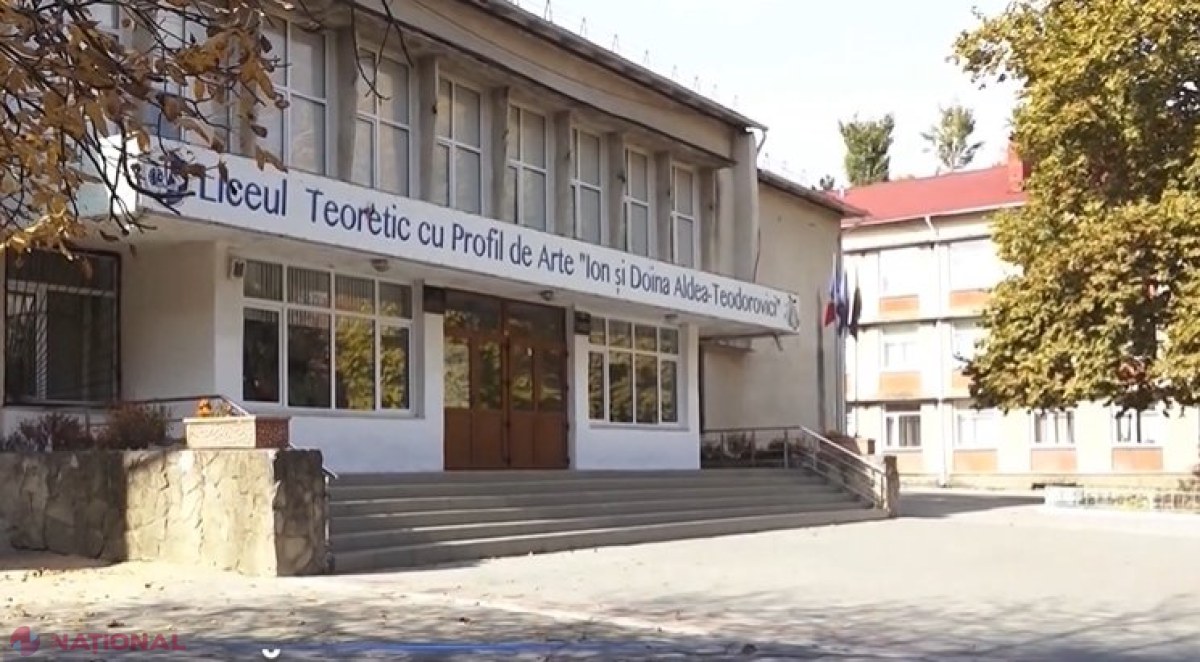 Elevii din mai multe instituții de învățământ din capitală ÎNGHEATĂ în clase, în pofida faptului că Primăria Chișinău a promis că toate școlile vor fi primi agent termic încă de săptămâna trecută