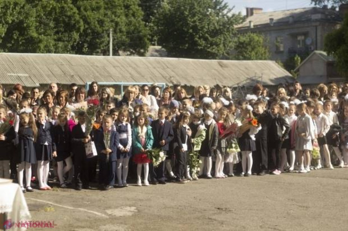 În toate instituțiile de învățământ din R. Moldova vor fi distribuite AFIȘE: Vizează colectările de bani