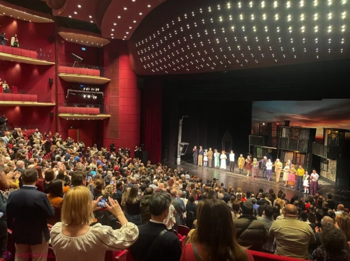 Turneul UNIRII – Teatrul Românesc București - Iași - Chișinău: Spectacolele „Grădina de sticlă” și „Chirița în concert la Chișinău” ale TNME, succes impresionant în România  