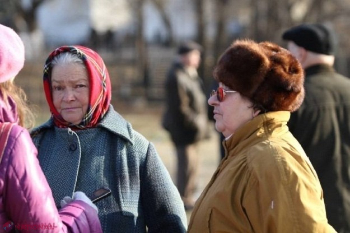 Pensionarii și invalizii din Chișinău vor primi câte 100 de lei de Paști