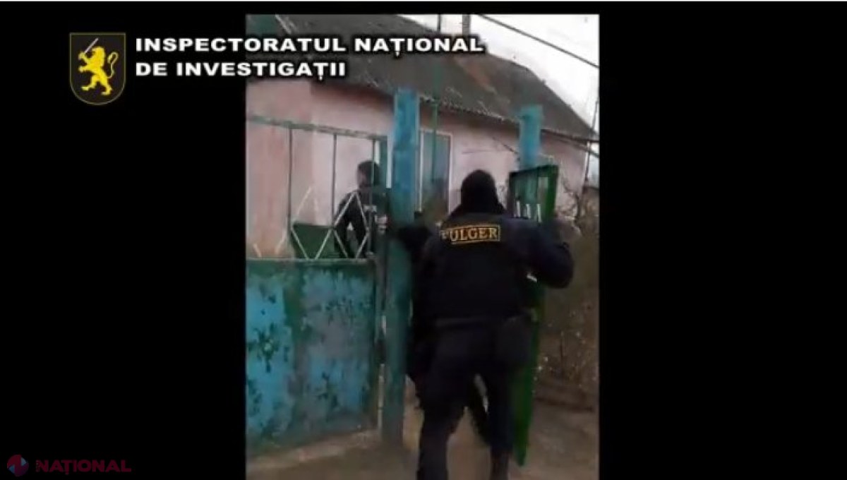 VIDEO // Doi bărbați și-au maltratat un vecin și i-au FURAT din portmoneul acestuia 160 de lei. „I-am dat două în bot și gata”