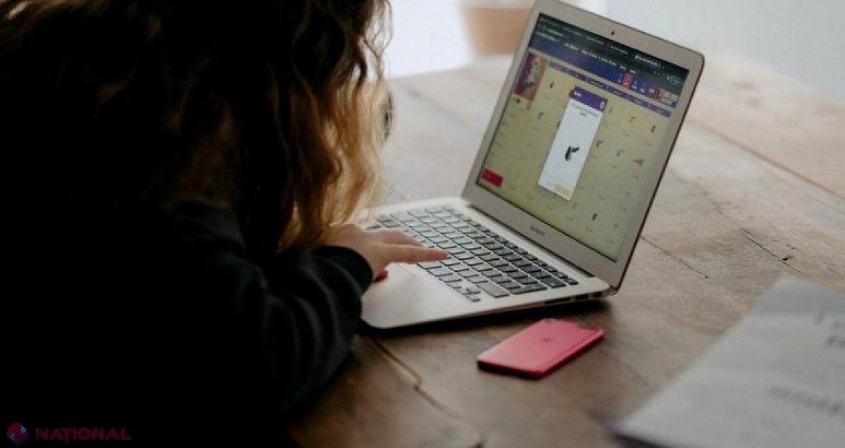 Principalele riscuri pentru copii: internetul în exces și informațiile false