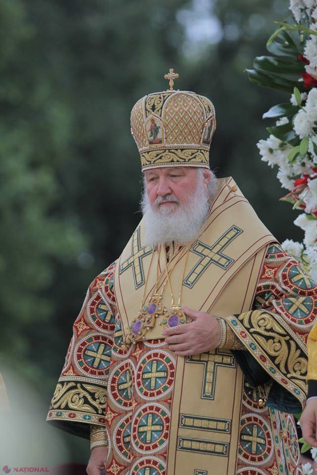 REPORTAJ FOTO Patriarhul Kiril a oficiat liturghia din faţa Catedralei mitropolitane