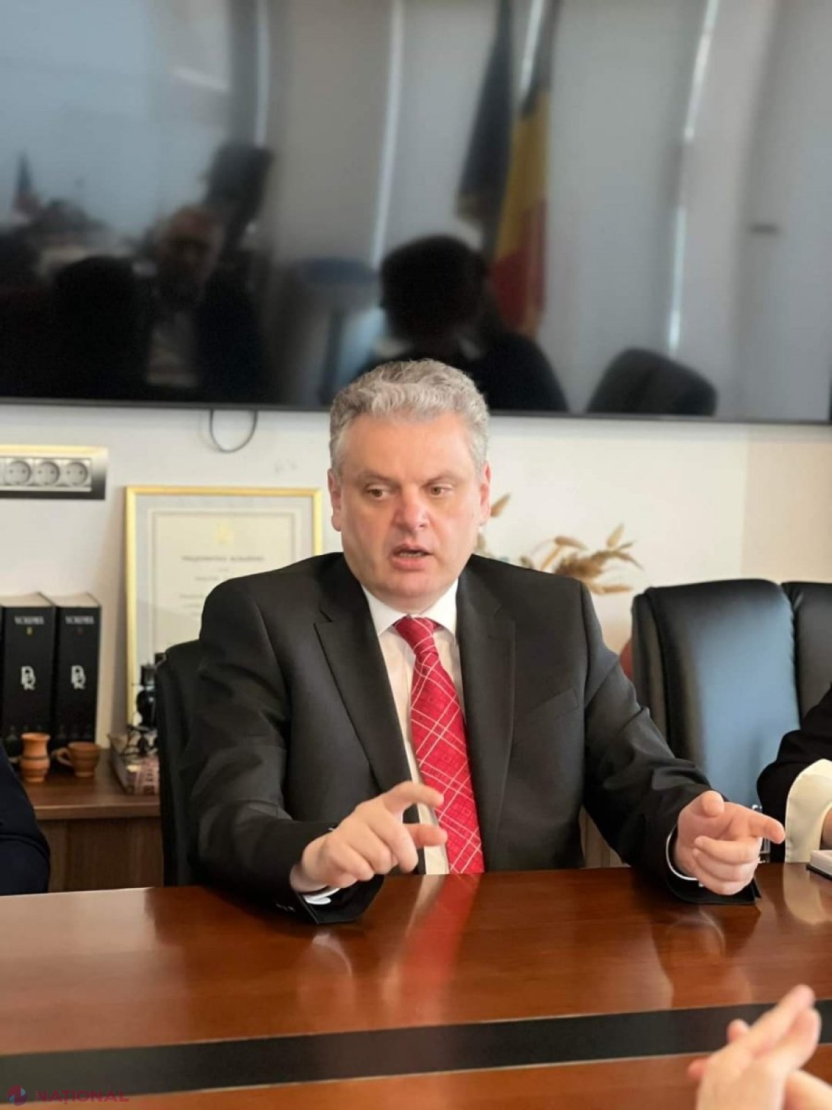 Adrian Dupu și Oleg Serebrian, preocupați de procesul de studii din școlile cu predare în limba ROMÂNĂ din stânga Nistrului