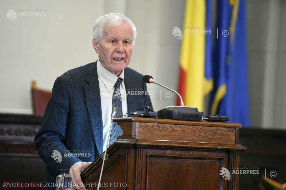 Preşedintele Secţiei de Filologie şi Literatură a Academiei Române: Principala învăţătură transmisă de Mihai Eminescu tinerilor este de a-şi iubi patria şi valorile spirituale
