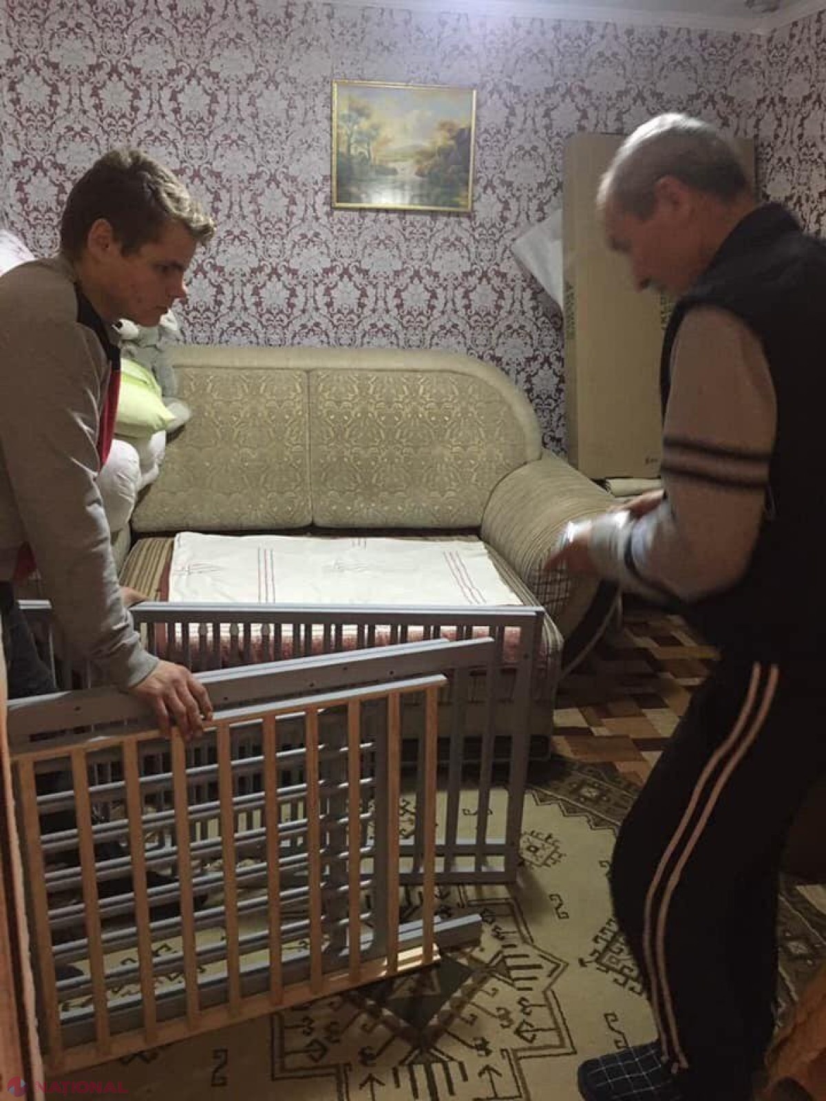 FOTO // „AVIA-INVEST” a făcut sărbătorile mai frumoase pentru șase copii ORFANI și o mamă care își crește de una singură patru fetițe. Ce daruri au primit