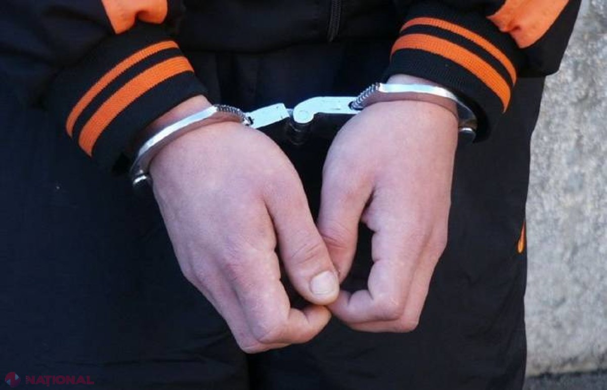 Inspector fiscal, reţinut într-un dosar de corupţie