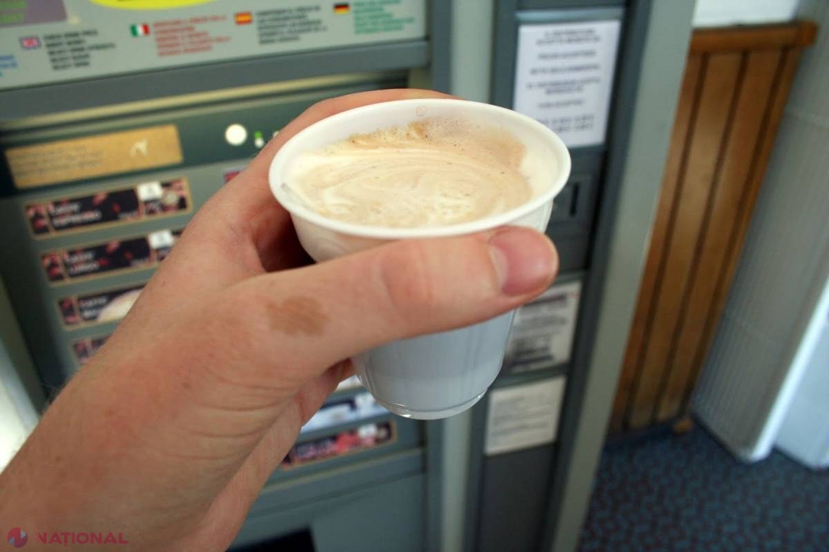 „OTRAVĂ” ieftină? AVERTIZĂRILE doctorului în privința cafelei de la AUTOMAT