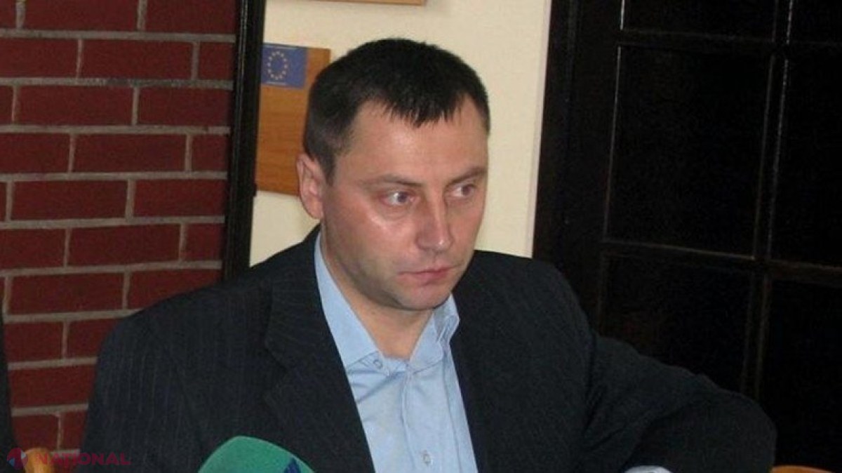 OPINIE // Rusia îi arată din deget lui Plahotniuc, pentru ca să nu-l mai atace pe Dodon