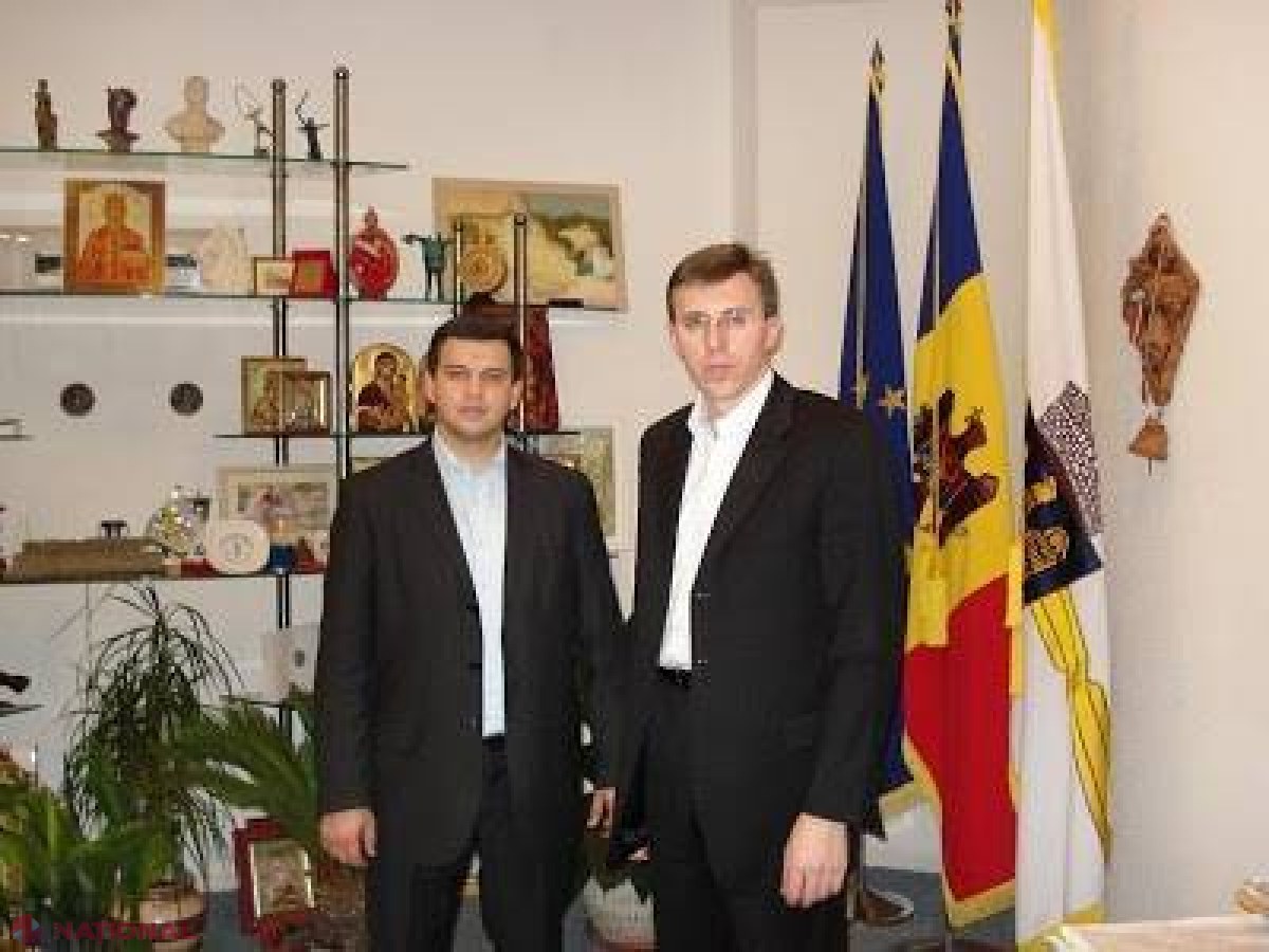 Un parlamentar de la București îi dă un SFAT lui Mihai Ghimpu