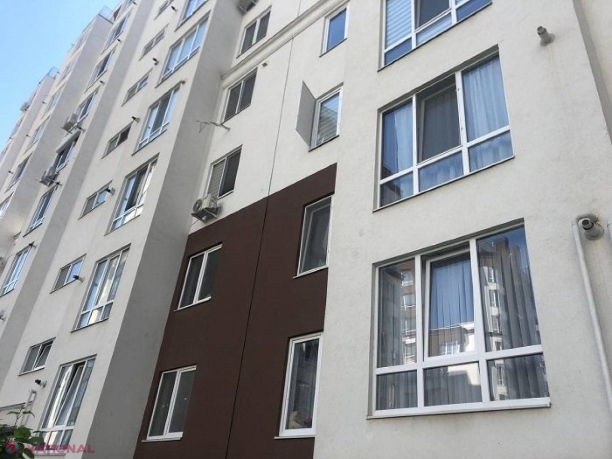 Un copil de doi a căzut de la etajul trei al unui bloc de la Buiucani: Cum a avut loc incidentul
