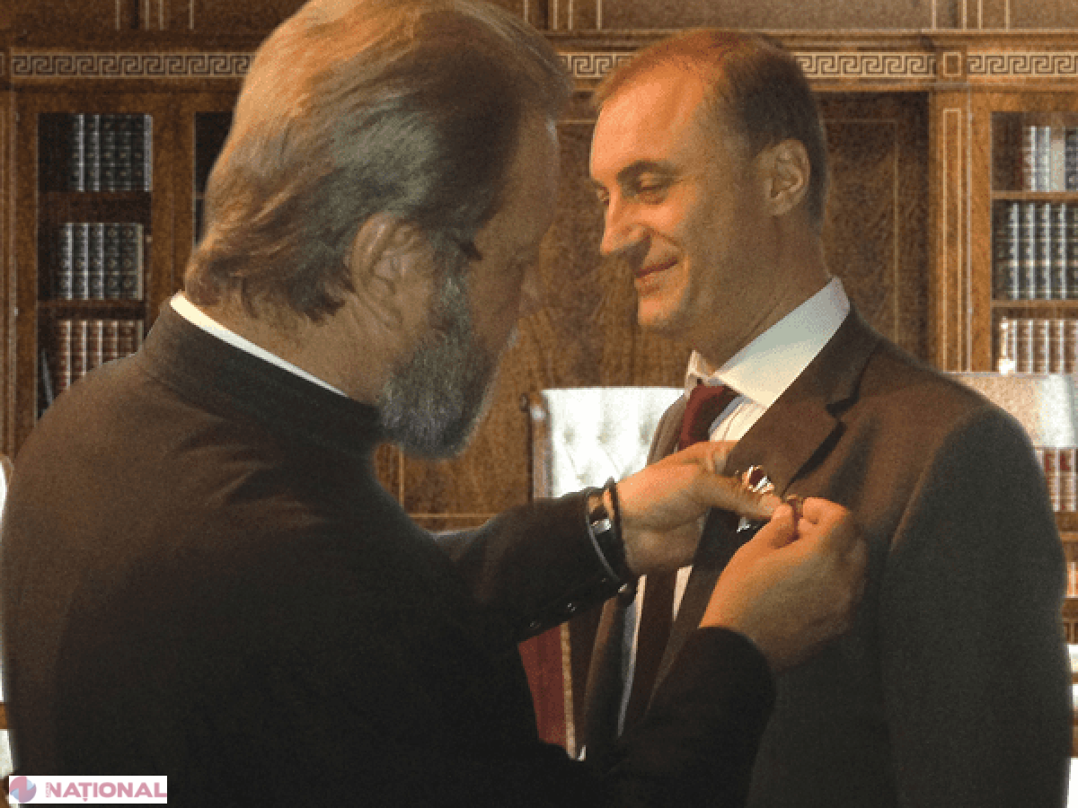 După vizita Patriarhului Kiril, secretarul adjunct al Guvernului s-a ales cu o medalie