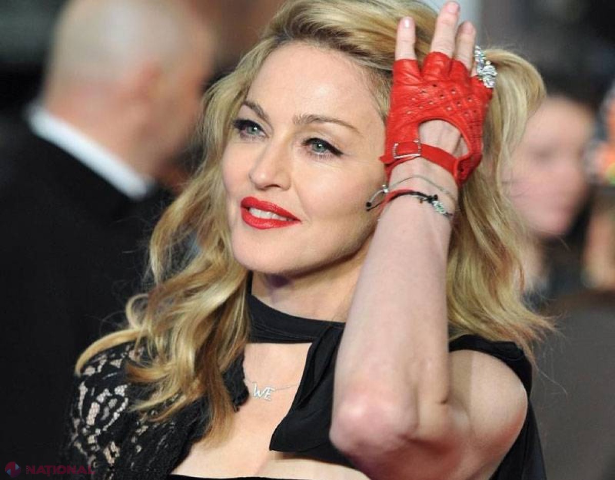FOTOGRAFII INTIME CU MADONNA, dezvăluite pe Internet. AU FOST FURATE din telefonul artistei   