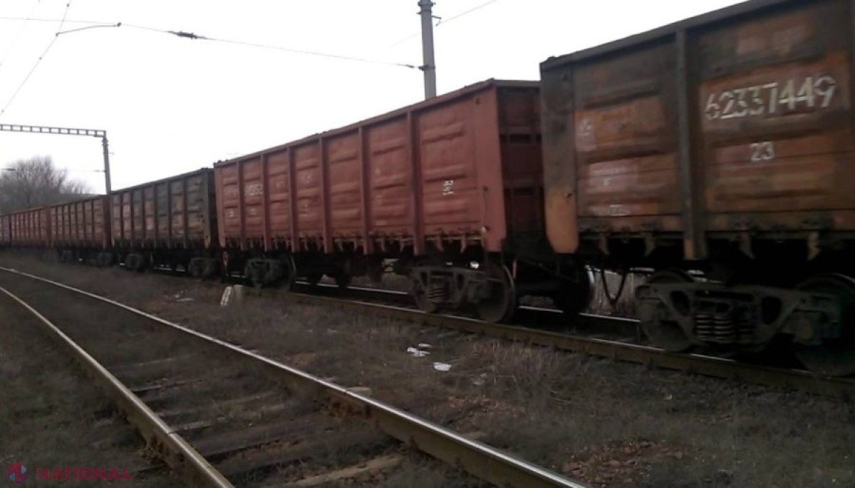 Bărbat din Ocnița, LOVIT de TREN, în timp ce cosea iarbă pe calea ferată