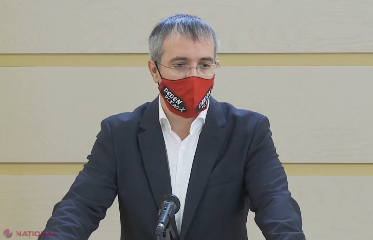 „Pro Moldova”: Ștefan Gațcan este OSTATICUL socialiștilor. „Nu este lăsat singur nici pentru 10 secunde... Într-o zi se va afla totul și atunci, probabil, va EXPLODA întreaga clasă politică”