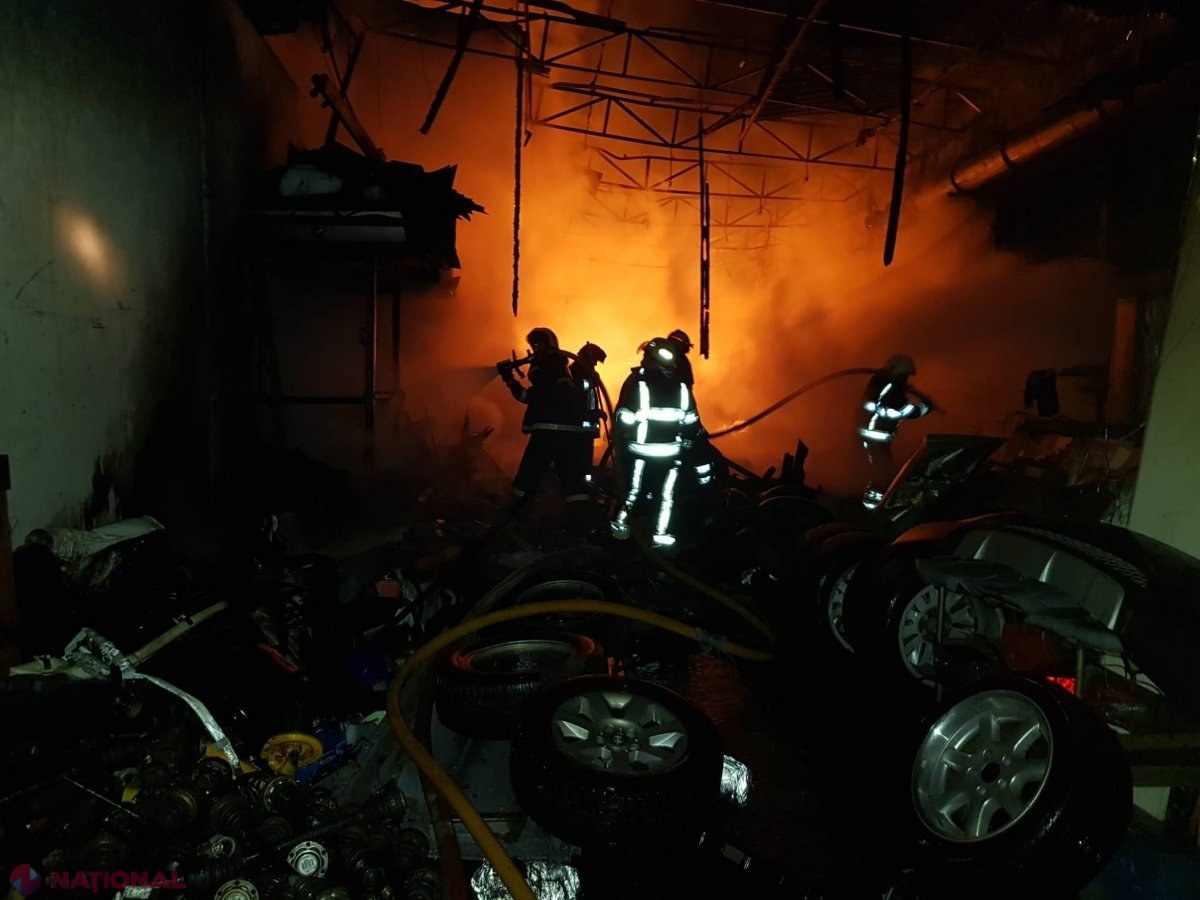 VIDEO // Incendiu de proporții pe str. Muncești