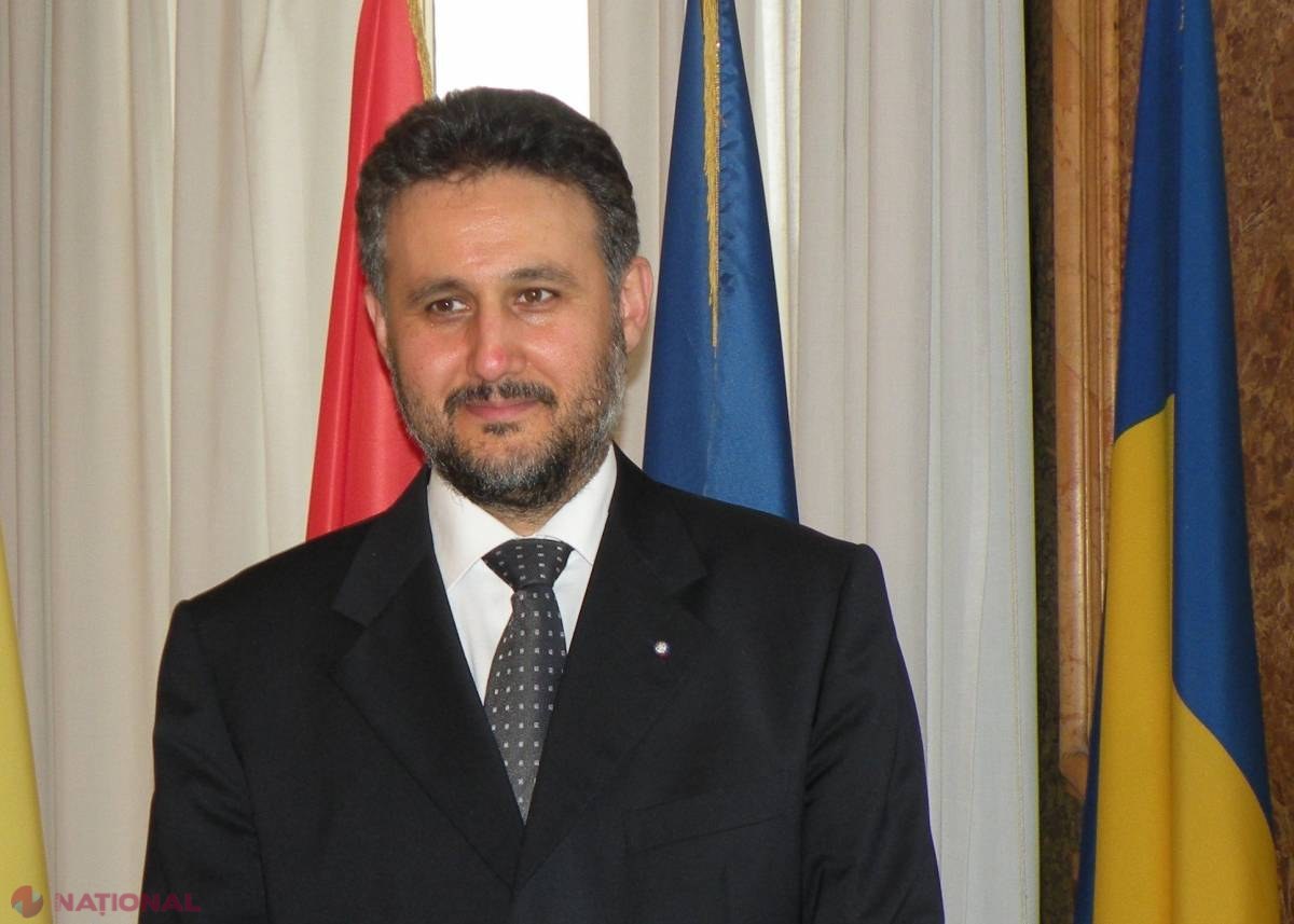 FOTO Ambasadorul Marius Lazurca, în CÂRJE la un eveniment din Chișinău! Vezi MOTIVUL