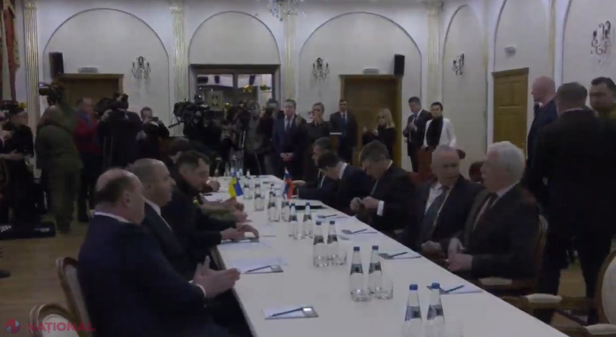 VIDEO // Toată lumea e cu ochii pe întâlnirea de la Gomel. Negocierile dintre Ucraina și Rusia au ÎNCEPUT, dar BOMBARDAMENTELE continuă. Transmisiunea LIVE a fost brusc ÎNTRERUPTĂ 