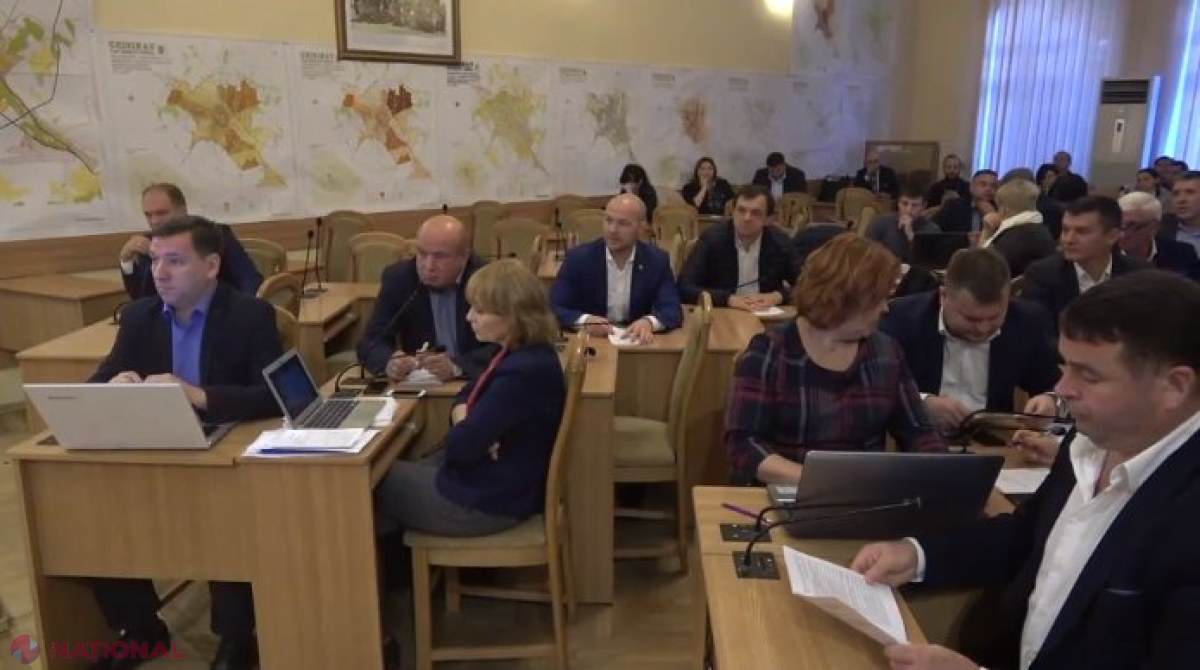 VIDEO // EȘEC pentru socialiști în CMC: Încearcă să împiedice desfășurarea ședinței