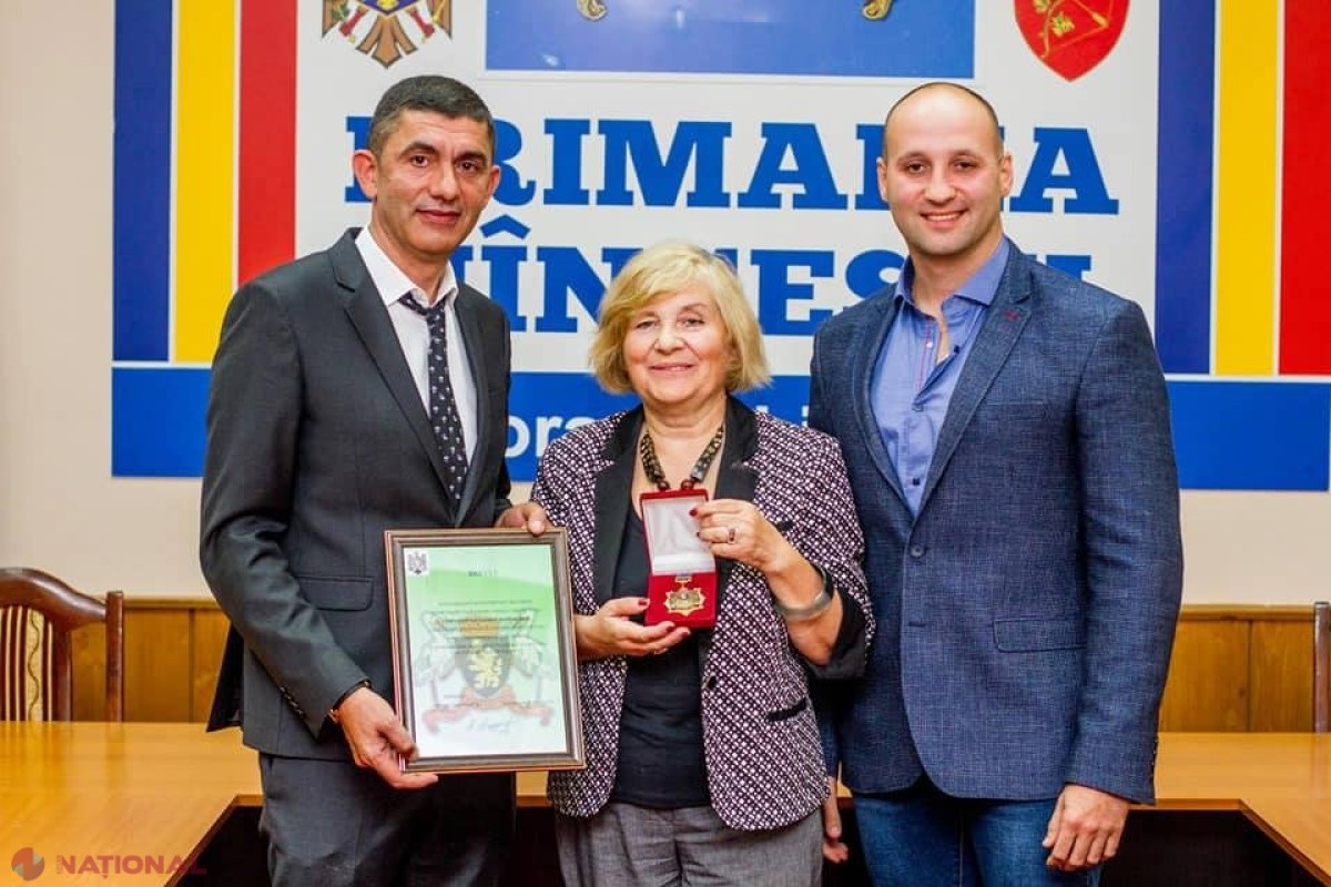 Socialiștii preocupați de demolarea fostului „palat al culturii” care a aparținut sindicatelor, liberal-democrații - STUPEFIAȚI de faptul că banditul Kotovski a fost declarat „cetățean de onoare” al Hânceștiului