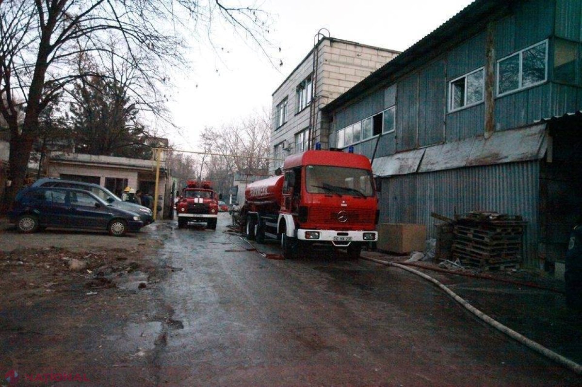 Încendiu pe strada Dosoftei din capitală