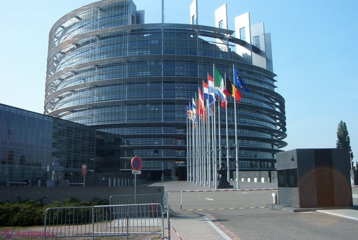 Un comentator politic de la Chișinău spune că REZOLUȚIA de mâine ar putea turna gaz în foc: „Parlamentul European poate să aplice de o manieră iresponsabilă dublele standarde”