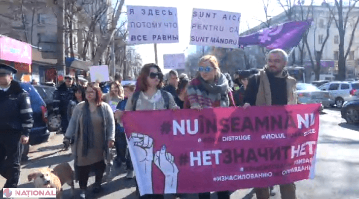 VIDEO // Marș feminist „NU înseamnă NU!”: „8 martie e ziua pe care obișnuim s-o sărbătorim cu flori și ciocolate. În restul zilelor, femeile trăiesc în violență”