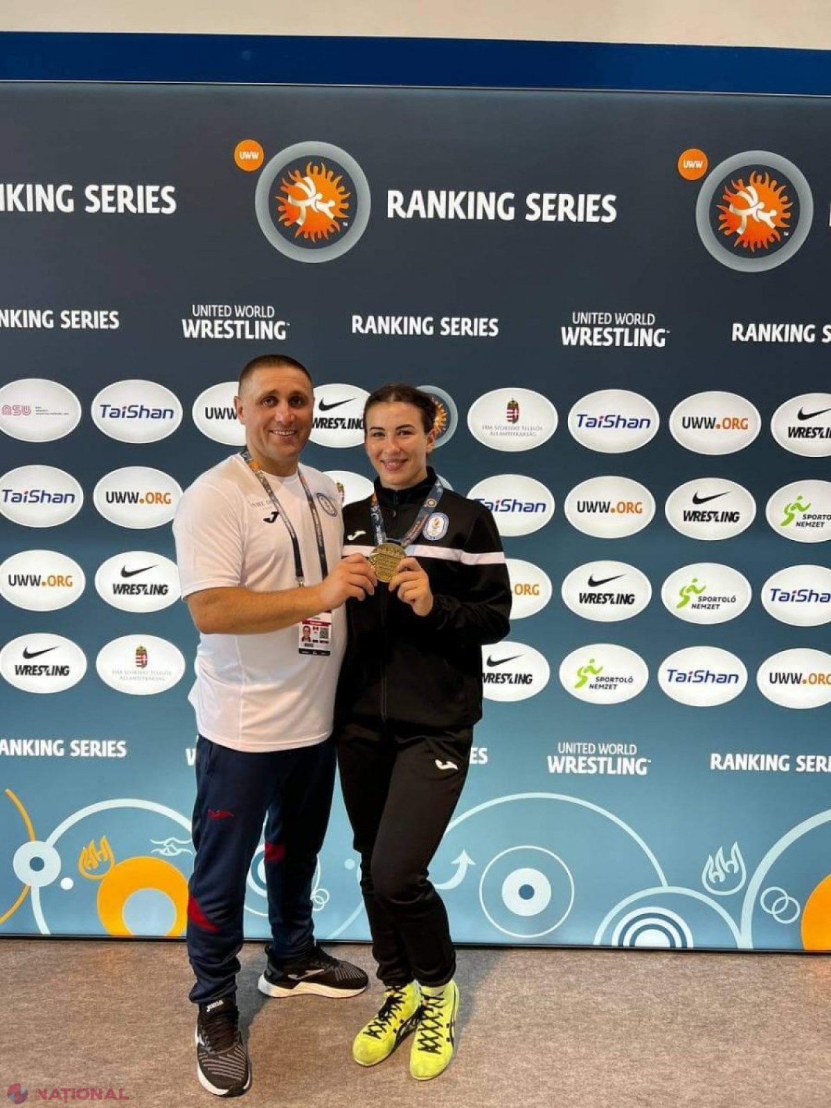 FOTO // Irina Rângaci și Victor Ciobanu aduc de la Budapesta două MEDALII de aur și bronz. Luptătorii noștri au avut dueluri SPECTACULOASE