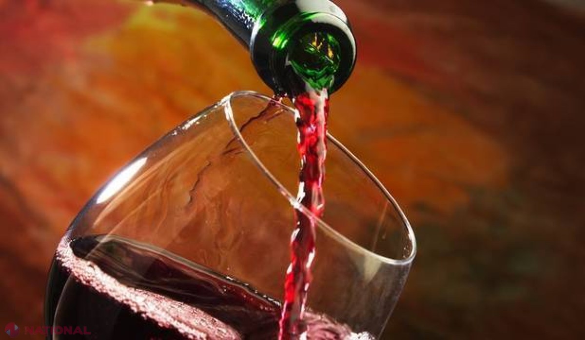 BEŢI des VIN alb sau vin roşu fără să cunoaşteţi ce se ascunde în realitate în STICLELE pe care le cumpăraţi