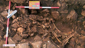 DESCOPERIRE IMPRESIONANTĂ // Două schelete, vechi de 6 000 de ani, găsite ÎMBRĂȚIȘATE