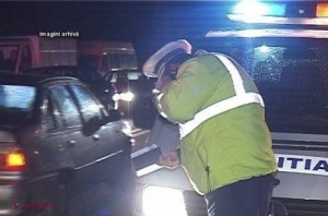 Prins drogat la volan, un șofer a încercat să fugă de poliție