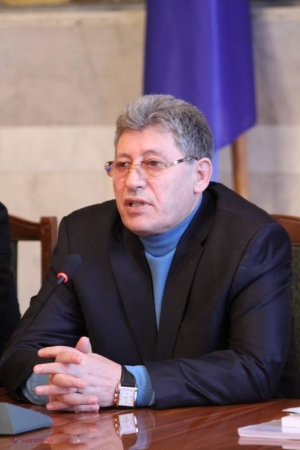 Ghimpu îi înțeapă pe Timofti și Filat