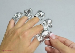 TRUCUL FABULOS //  Ce se întâmplă dacă îți ÎNFĂȘORI mâinile sau picioarele cu folie de aluminiu!